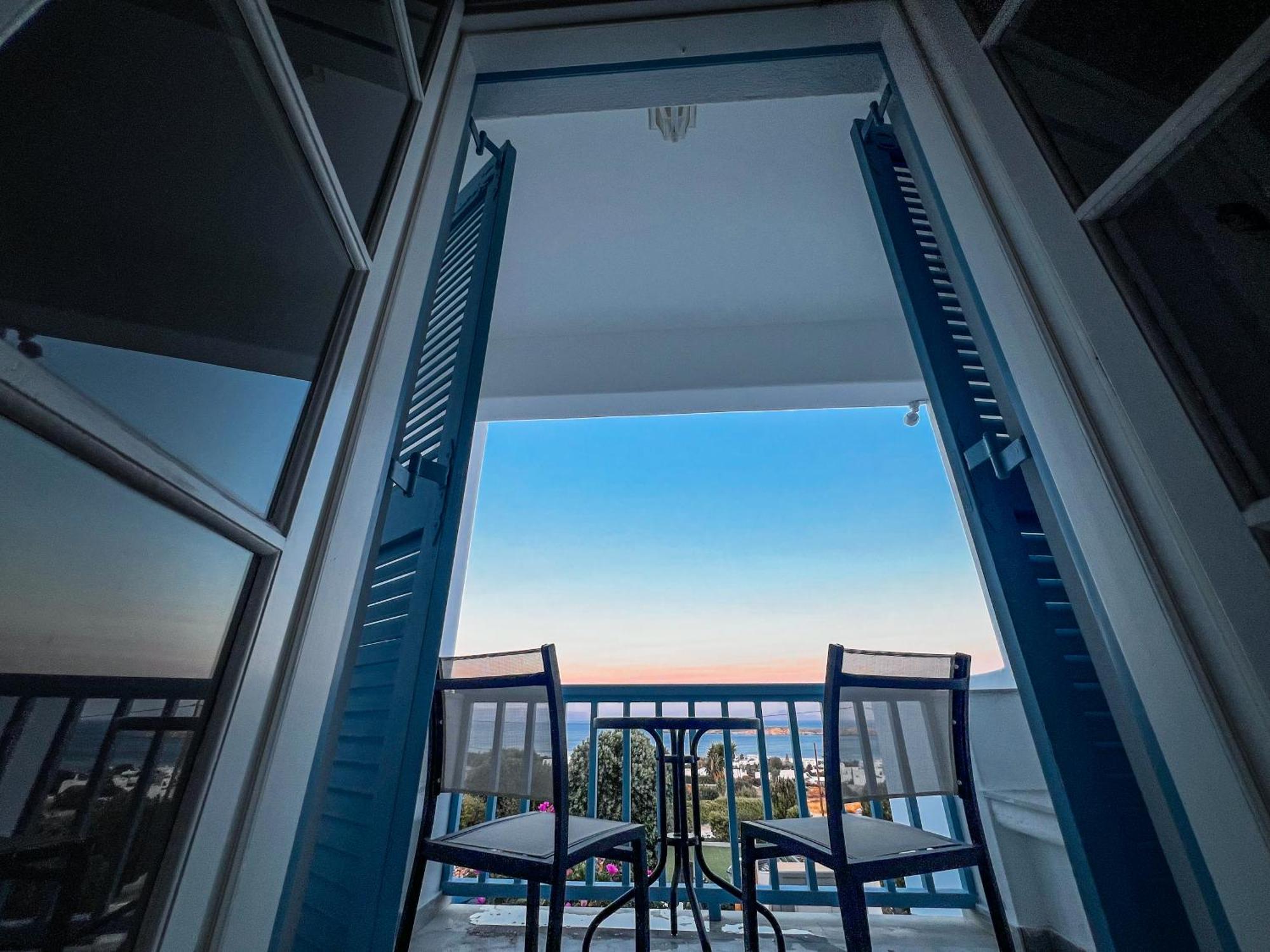 Yaleena Residences Drios Exterior foto